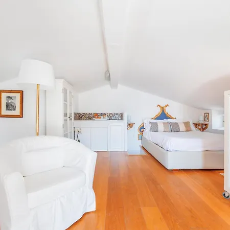 Palazzo Sassi 4* Meta