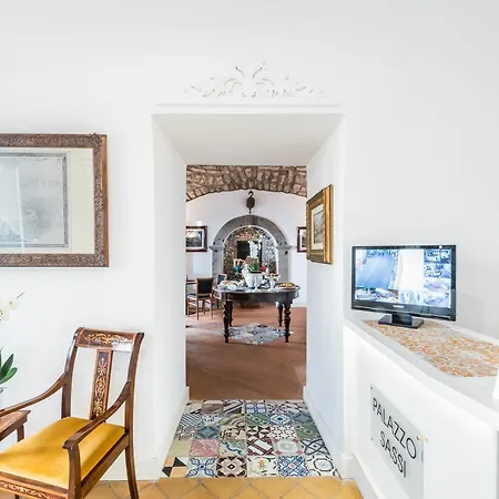 Palazzo Sassi 3* Meta
