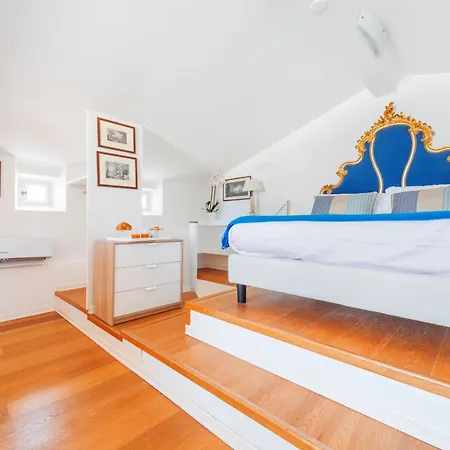 Palazzo Sassi 4* מטה