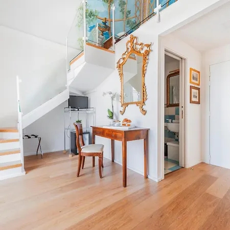 Palazzo Sassi 4* מטה