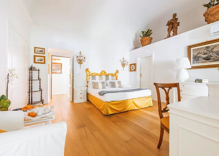 בית הארחה Palazzo Sassi 4*
